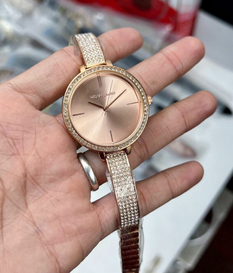 4d343c96 5eea 4913 99ea 6210ad09bd6a https://spacetimewatch.com/shop/michael-kors-lennox-crystal/