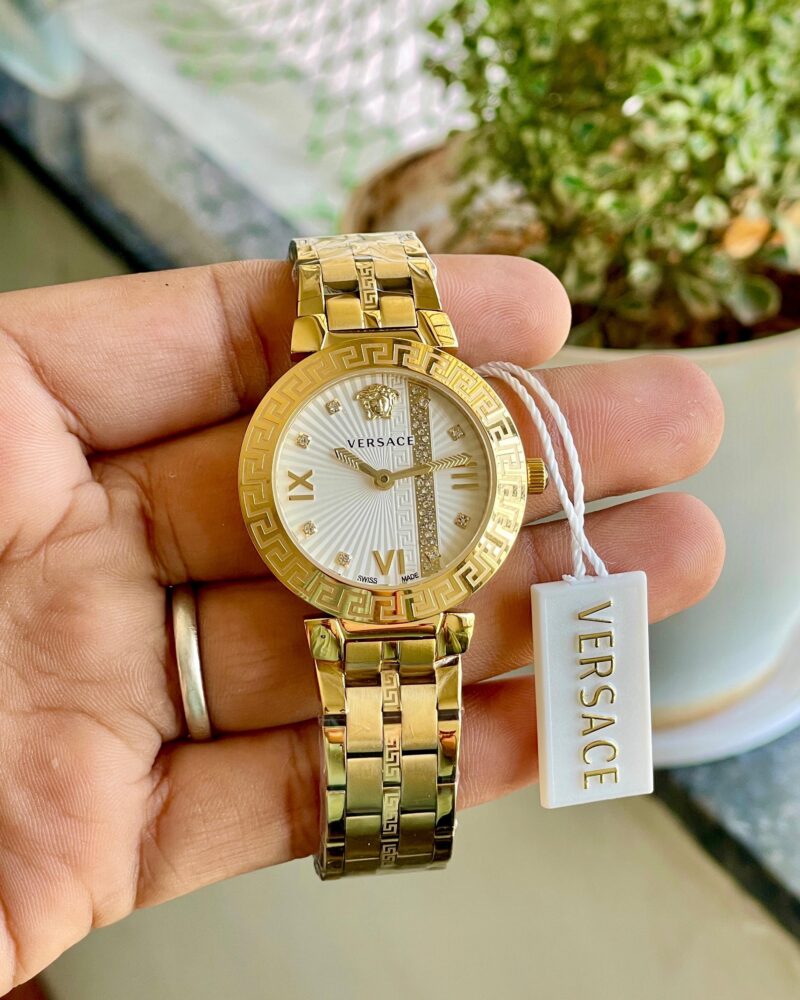 58e4b447 9c7a 4142 af48 2d1aa213eef2 scaled https://spacetimewatch.com/shop/versace-greca-icon-vez600621/