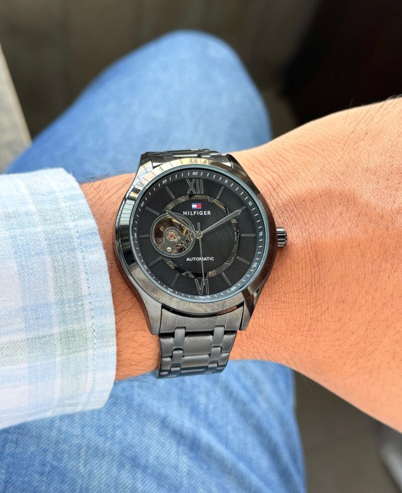 7b5c7249 b626 4a63 ab34 248775e44812 scaled https://spacetimewatch.com/shop/tommy-hilfiger-modren-black-automatic/