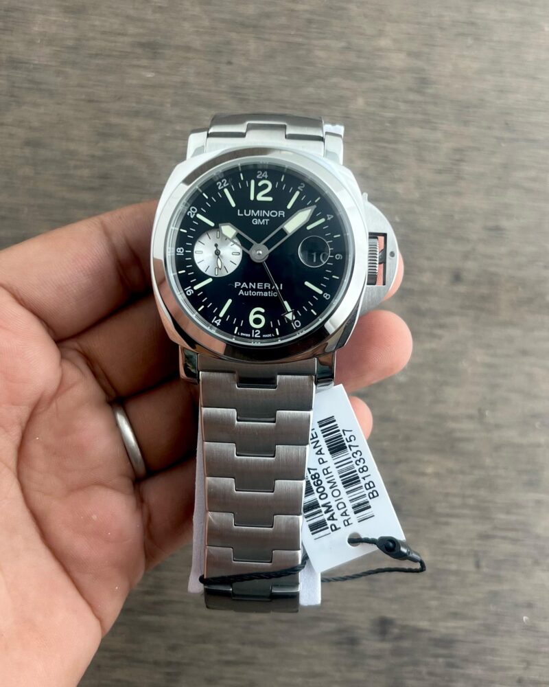 9deacd93 6aee 4032 aee9 e7b99e56f111 https://spacetimewatch.com/shop/luminor-panerai-gmt-acciaio/
