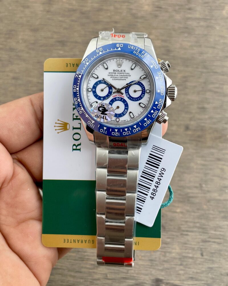 a9c31325 9988 4df9 b9e5 c27519882ff4 scaled https://spacetimewatch.com/shop/rolex-daytona-4131-silver-blue/