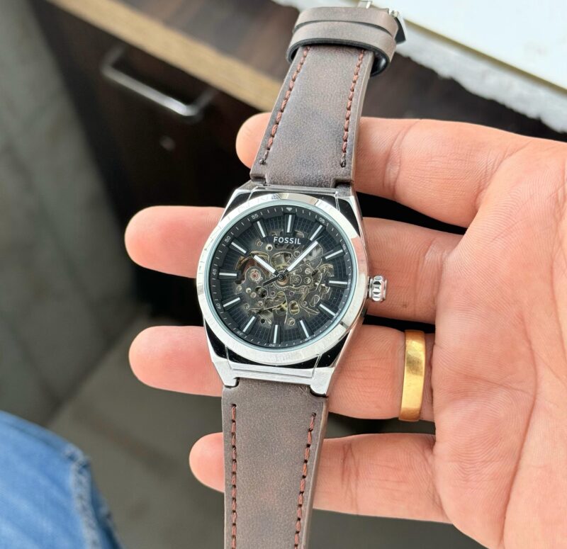 ba0d9737 f0af 4592 9f87 e1944c947d7b scaled https://spacetimewatch.com/shop/fossil-everett-skeleton-modren/