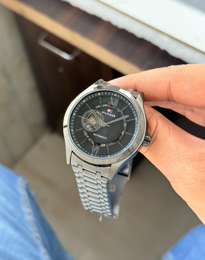 f6b38c94 3dc6 4e44 bf6f b18c4f9dd9fd scaled https://spacetimewatch.com/shop/tommy-hilfiger-modren-black-automatic/