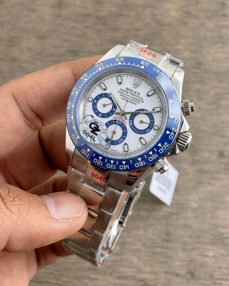 fc0bd543 2447 48af 9f1d 4bd22fbb854b https://spacetimewatch.com/shop/rolex-daytona-4131-silver-blue/