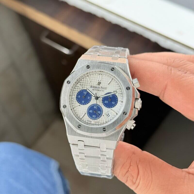1000015966 1 https://spacetimewatch.com/shahrukh-khan-watch-collection/