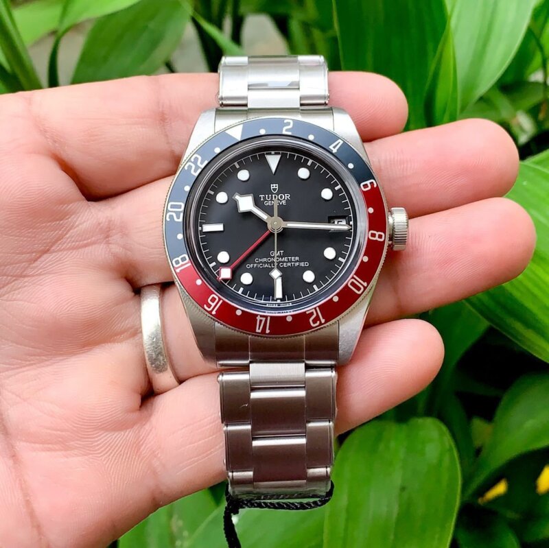 1000016657 https://spacetimewatch.com/shop/tudor-black-bay-chrono-premium/