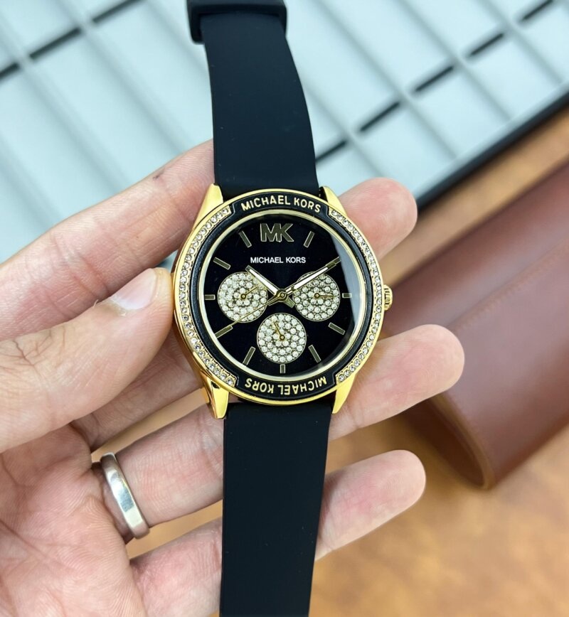 1000017887 scaled https://spacetimewatch.com/shop/michael-kors-gold-tone/