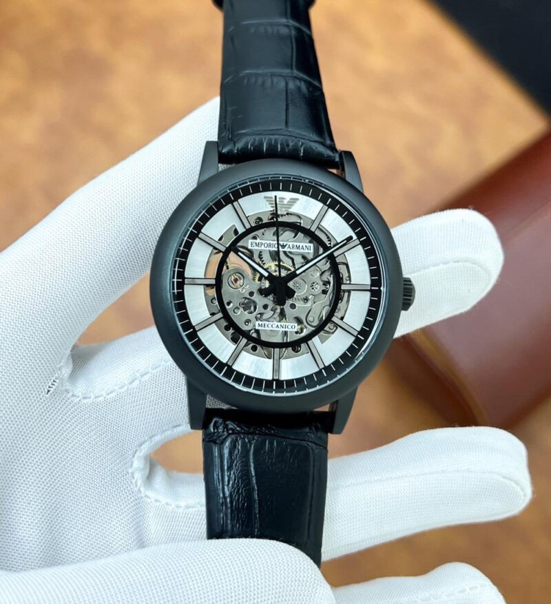 1000017905 https://spacetimewatch.com/shop/emporio-armani-meccanico-5/