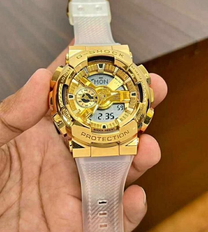 G-SHOCK GM-110 GOLD