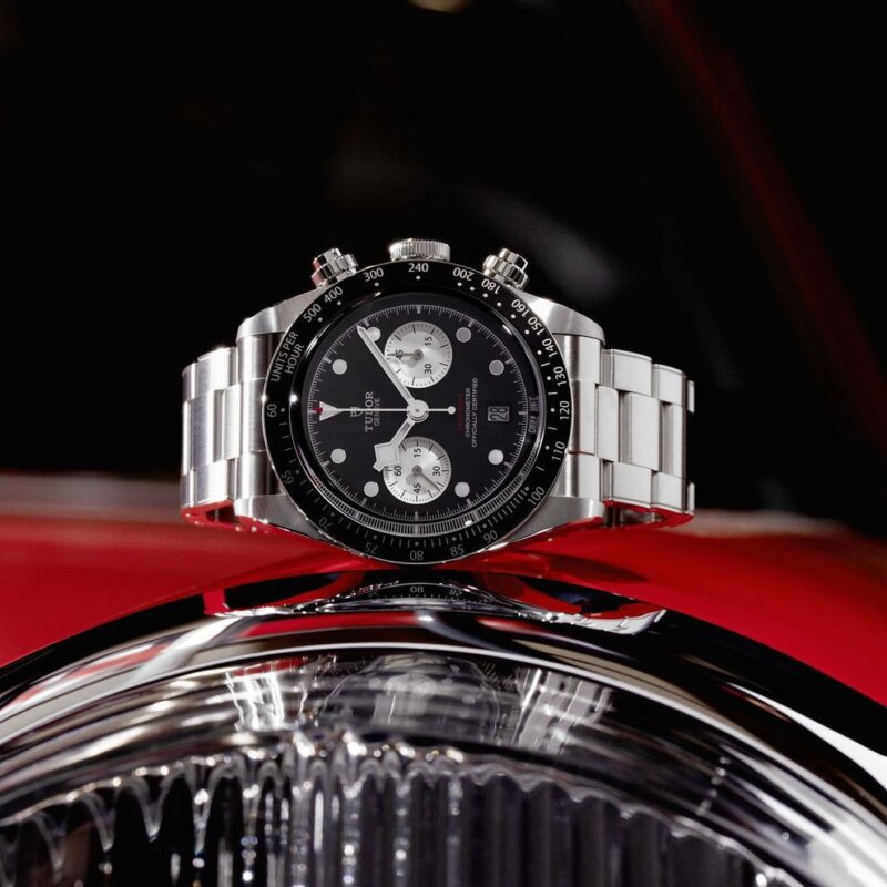 1000018133 https://spacetimewatch.com/shop/tudor-black-bay-chrono-premium-2/