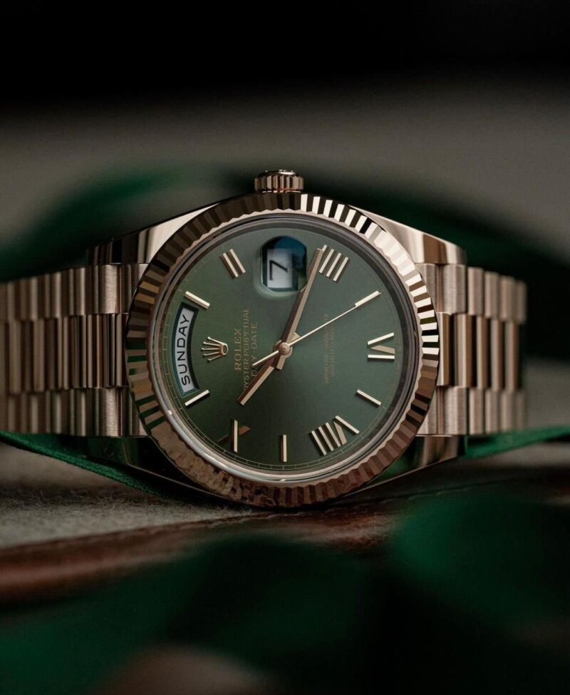 1000018499 https://spacetimewatch.com/shop/rolex-oyster-perpetual-day-date-5/