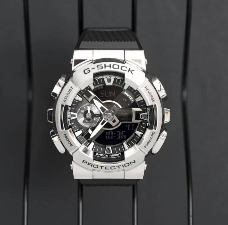 1000018965 https://spacetimewatch.com/shop/g-shock-gm-110-series/
