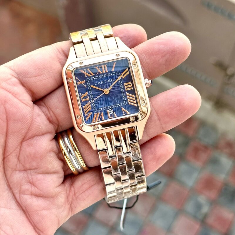 1000019438 https://spacetimewatch.com/shop/cartier-santos-dumont-blue-dial/