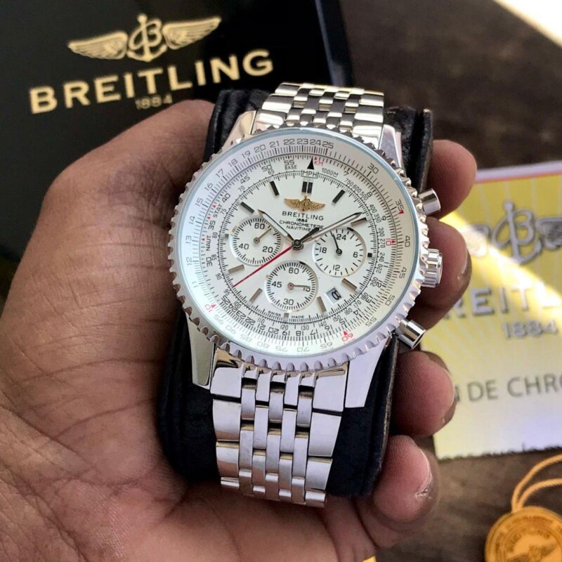 1000019449 https://spacetimewatch.com/shop/breitling-chronomat-b01-original/