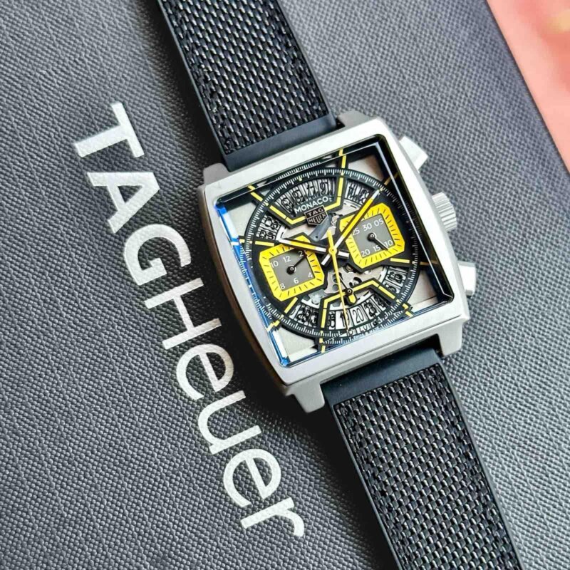 1000019735 https://spacetimewatch.com/shop/tag-heuer-monaco-chronograph-original/