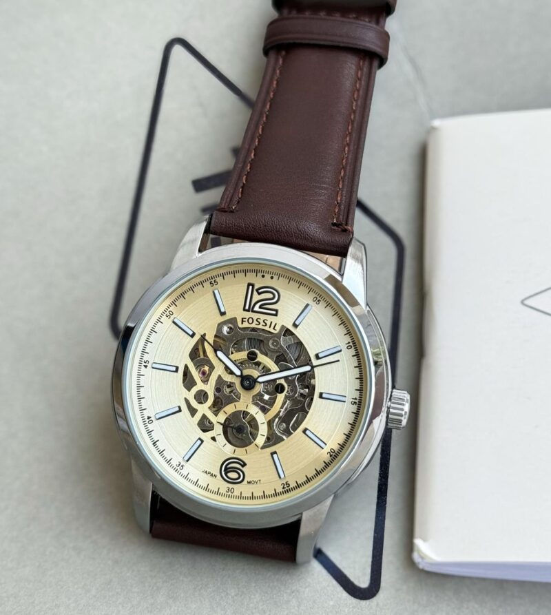 1000020983 https://spacetimewatch.com/shop/fossil-watch-first-copy-price/