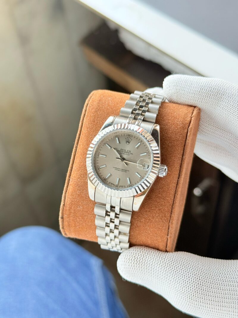 1000021178 https://spacetimewatch.com/shop/rolex-oyster-perpetual-lady-datejust-first-copy-watch/
