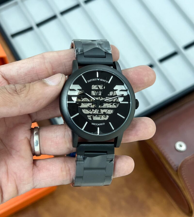 1000021233 https://spacetimewatch.com/shop/emporio-armani-meccanico-ar60032-premium/