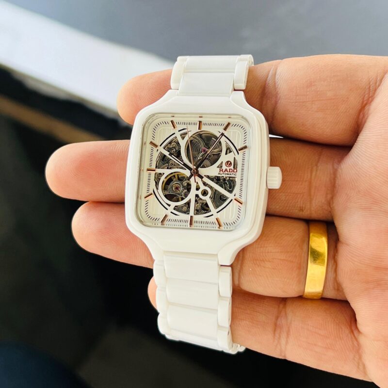 Brand -Rado For - Unisex  Model - 7AA Ultra Premium Collection  Model No. - R27073702 Case Size - 40mm